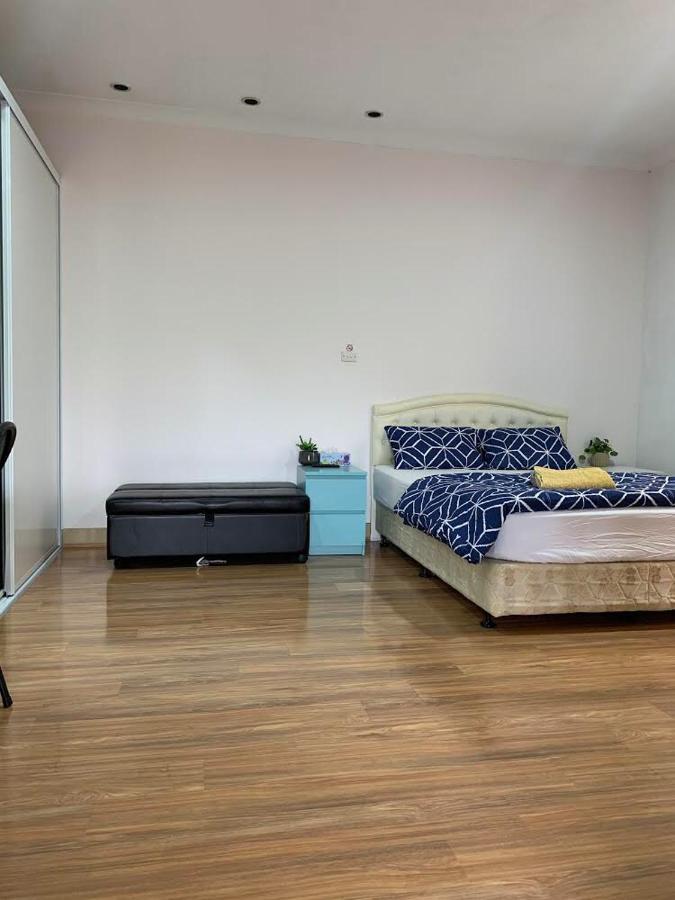Guest House Homestay *